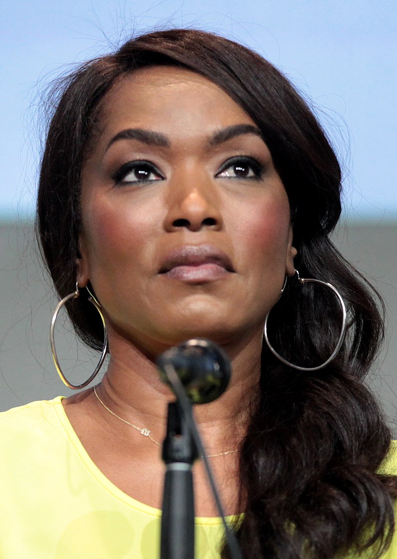 Angela_Bassett_by_Gage_Skidmoe