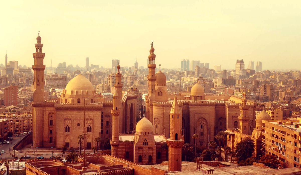 mosque-al-rifai-madrasa-sultan-hassan-cairo-egypt-shutterstock_524770465_fcf9f41c00