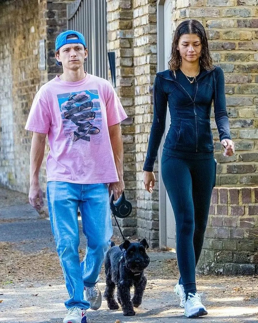 پیاده‌روی زوج مشهور هالیوود در خیابان های لندن