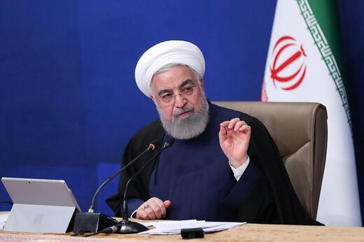 روحانی: تلفنی، پیشهاداتی به رهبری داده‌ام