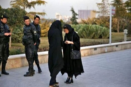 سیاست دوربینی در حجاب، منتهی به تحقیر و خشم خواهد شد