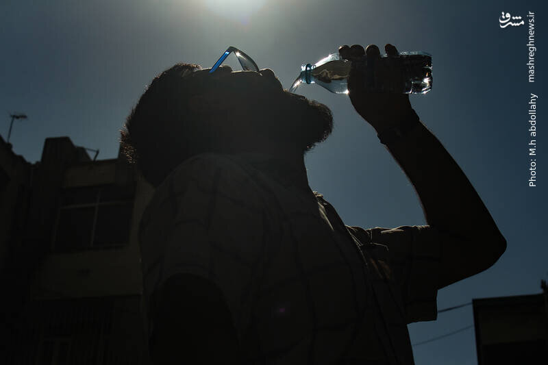 تصاویری از وضعیت مردم تهران در تابستان داغ 