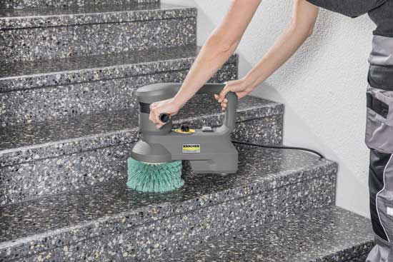 نظافت منزل و نظافت راه پله با پاک رویال