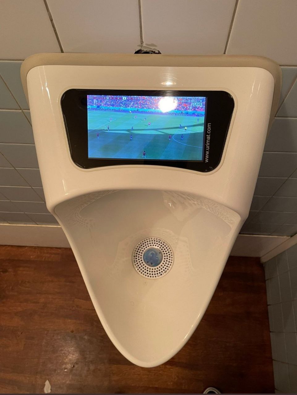 عکسی عجیب از دست‌شوییِ استادیوم‌های قطر
