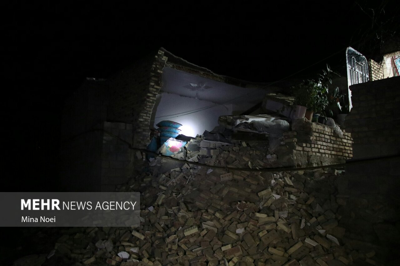 تصاویری از وضعیت مناطق زلزله‌زده خوی