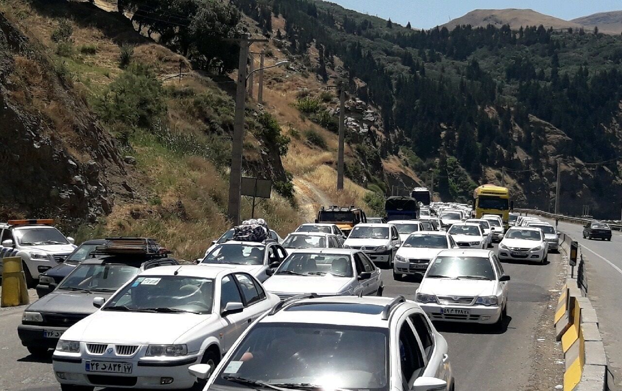 ترافیک سنگین در جاده کرج- چالوس