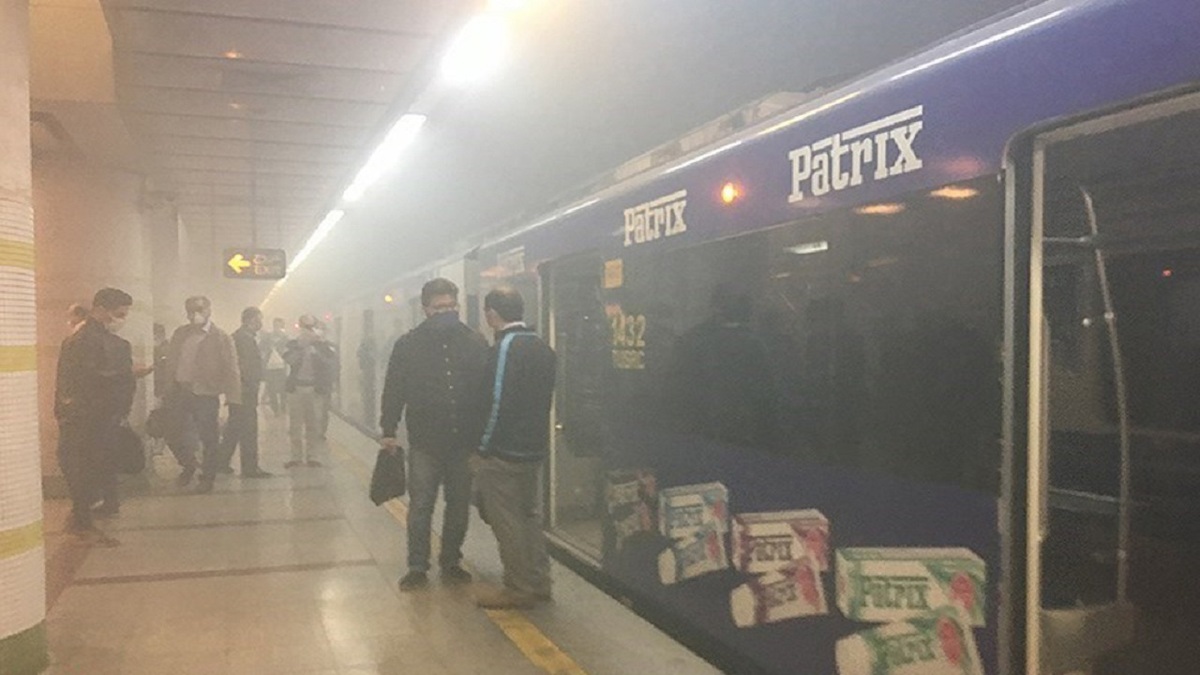 ماجرای دود غلیظ در مترو تهران