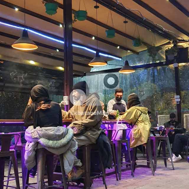 تصاویری از کافه‌های شهرک اکباتان که جنجالی شد 