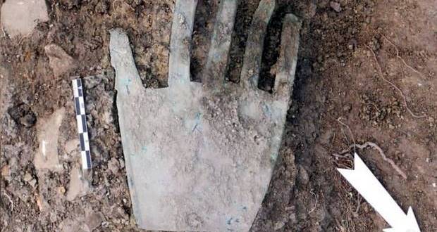 کشف دست مرموز با قدمت 2هزار ساله