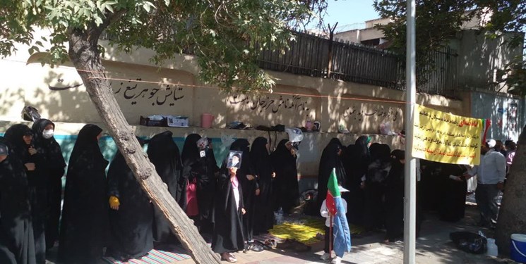 حرف‌های جنجالی خانم حامی حجاب در یک تجمع