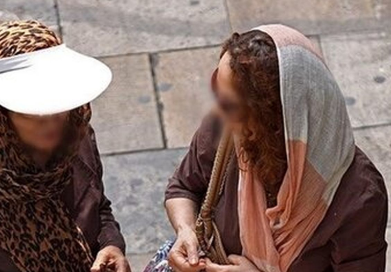 اتهام ایجاد مرکز فساد در پی بی‌حجابی سه خانم!
