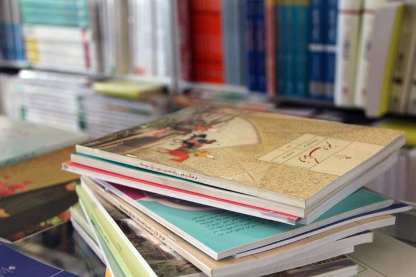 تصور کلیشه‌ای احمد خاتمی از تأثیر کتاب‌های درسی 