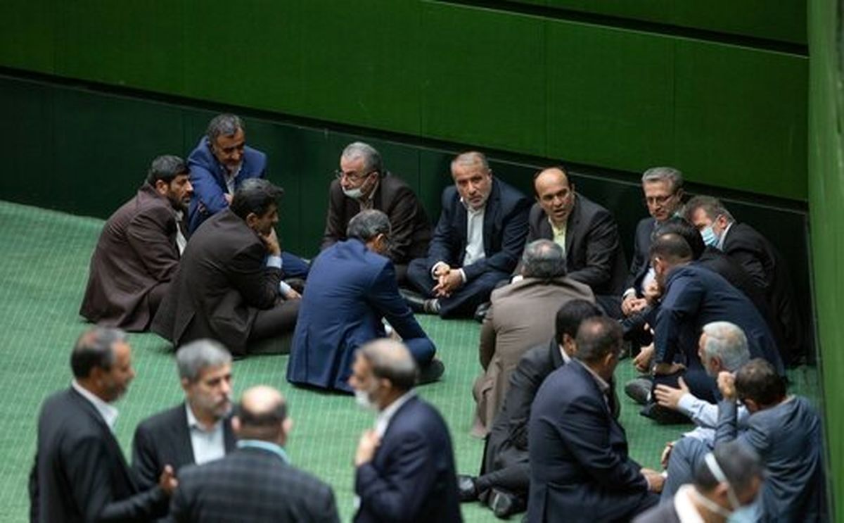 واکنش عجیب به قطع ارتباط پارلمان اروپا با ایران