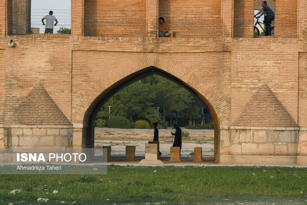 تصاویری از زاینده‌رود که قلبتان را به درد می‌آورد