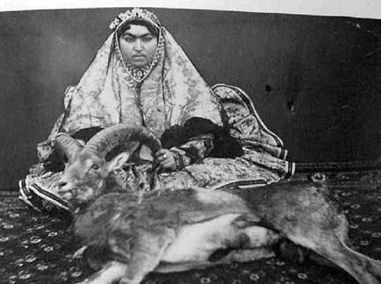 «شکار شاهانه» زن قاجاری