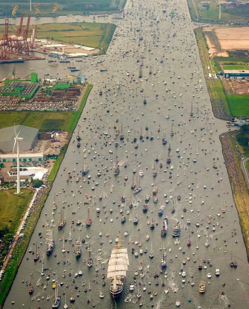 ترافیک عجیب قایق‌ و کشتی‌ها در هلند!