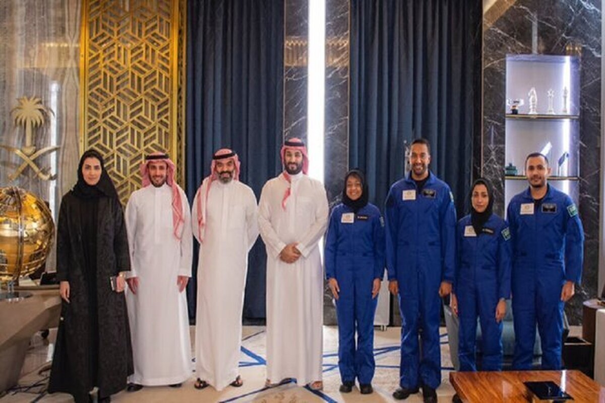 دیدار فضانوردان سعودی با ولیعهد عربستان