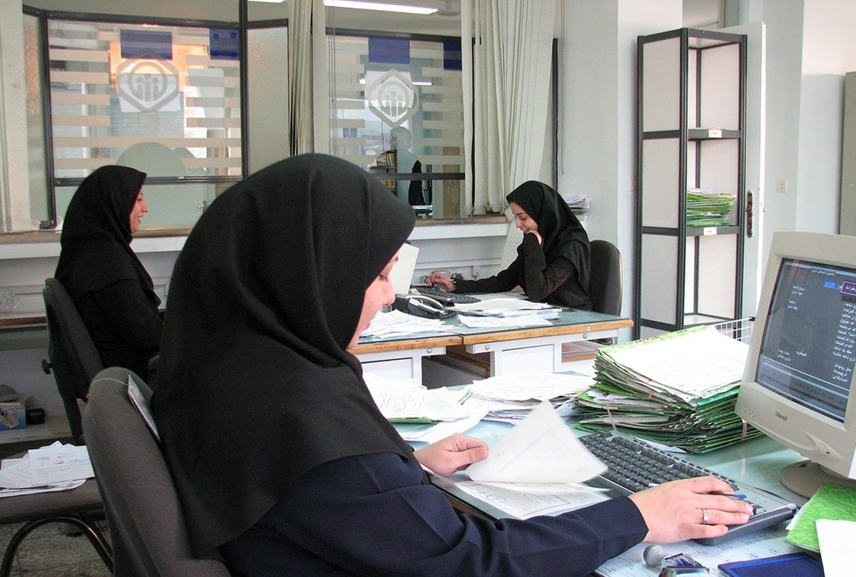 طرح تازه دولت رئیسی برای حجاب کارمندان خانم