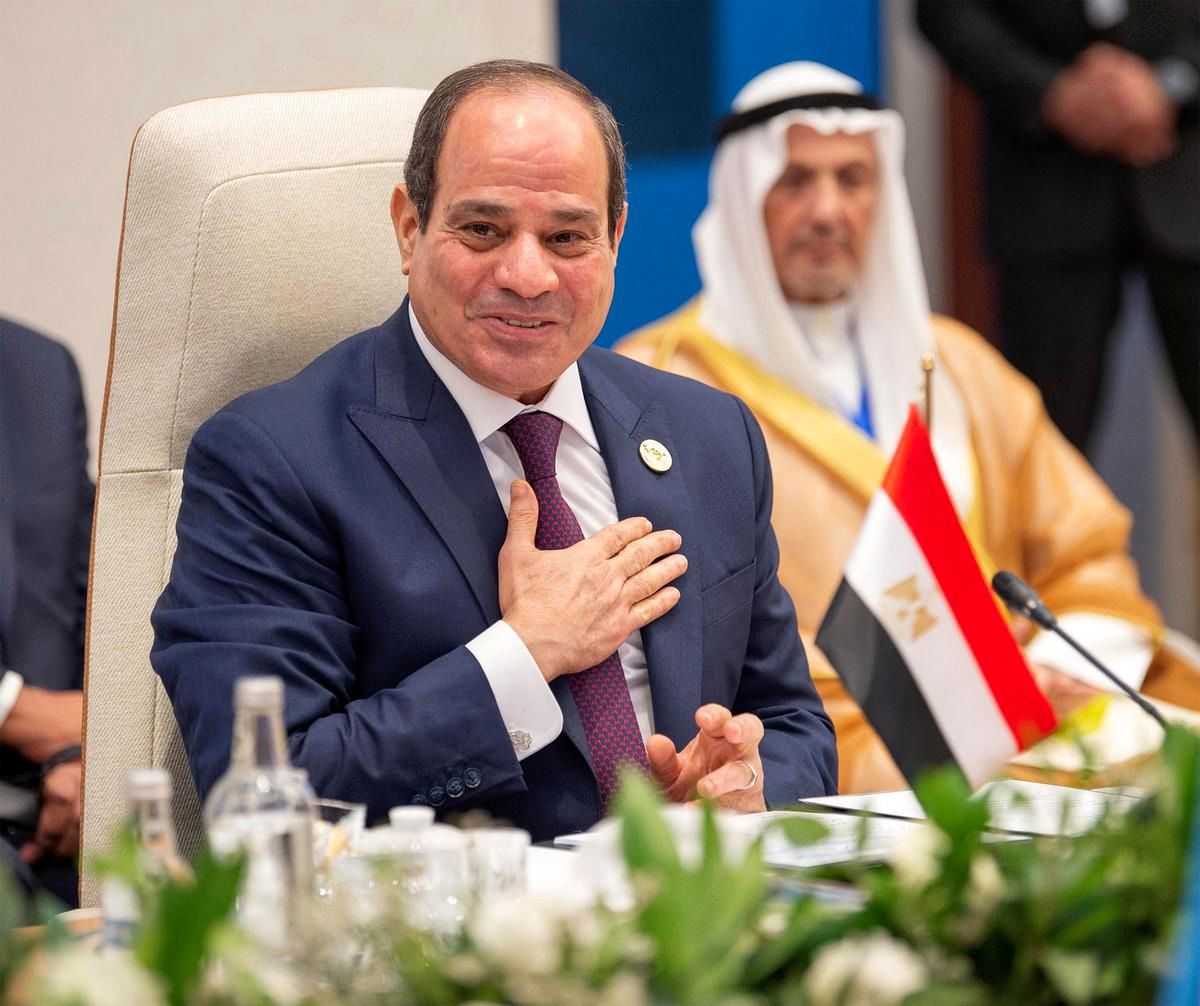 گلایه عجیب رئیس‌جمهور مصر از مردم