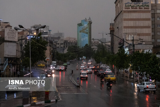مردم تهران از این ساعت منتظر رگبار باران باشند
