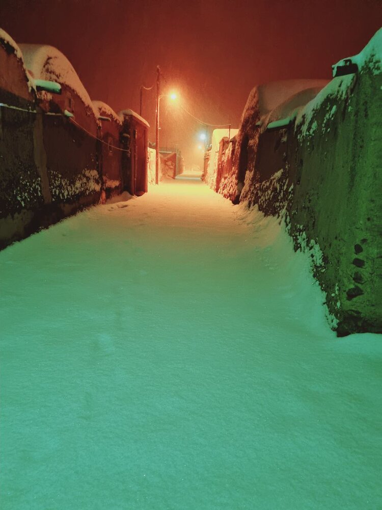 تصاویر جدید از بارش برف در نگین کویر ایران