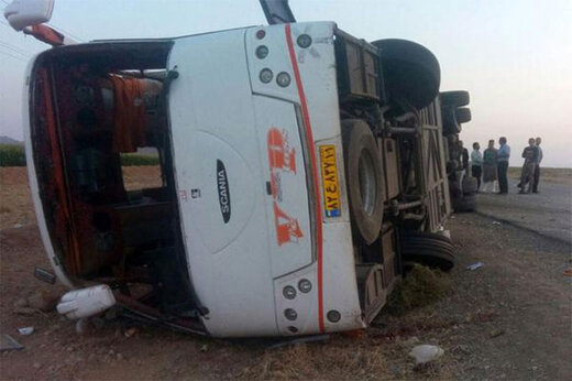 جزئیات تصادف مرگبار اتوبوس با خودروهای سواری‌