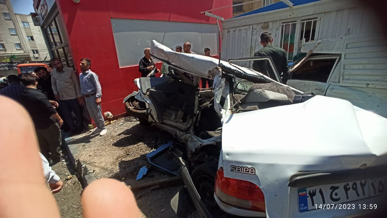 تصادف هولناک یک اتوبوس با چند خودرو در تبریز