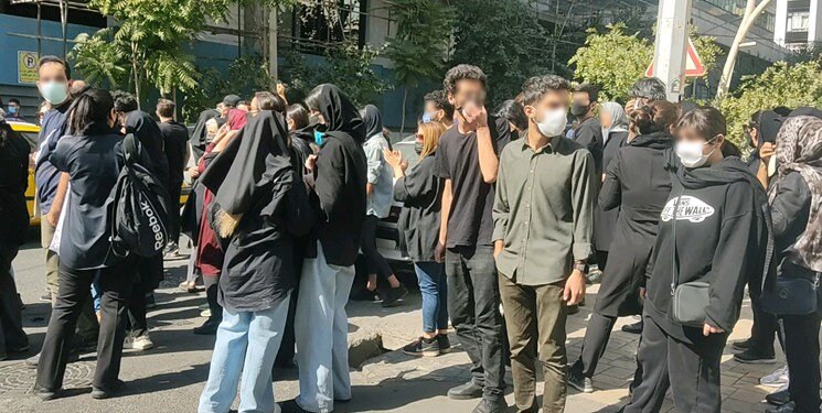 هشدار نسبت به دائمی‌شدن اعتراضات در ایران