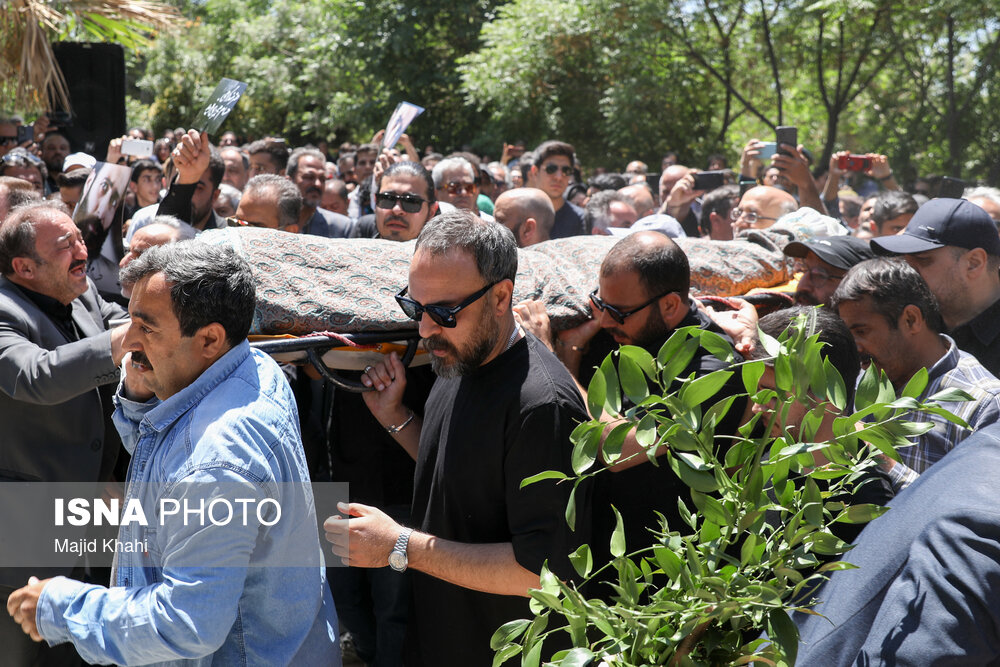 وداع تلخ و غم‌انگیز با حسام محمودی در بهشت زهرا
