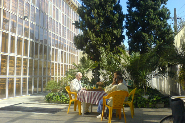 لیست بهترین خانه سالمندان تهران + آدرس، شماره تلفن و قیمت