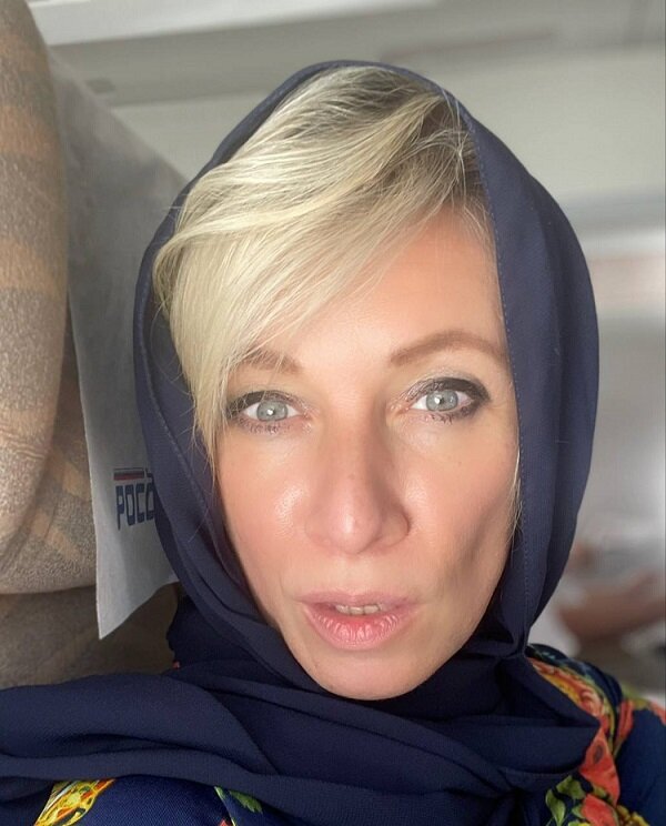 تیپ متفاوت ماریا زاخارووا در راه ایران