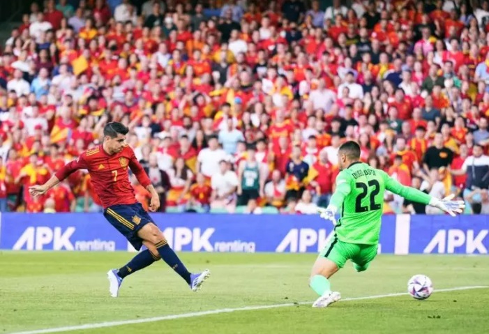 تساوی اسپانیا و پرتغال در یک بازی محتاطانه