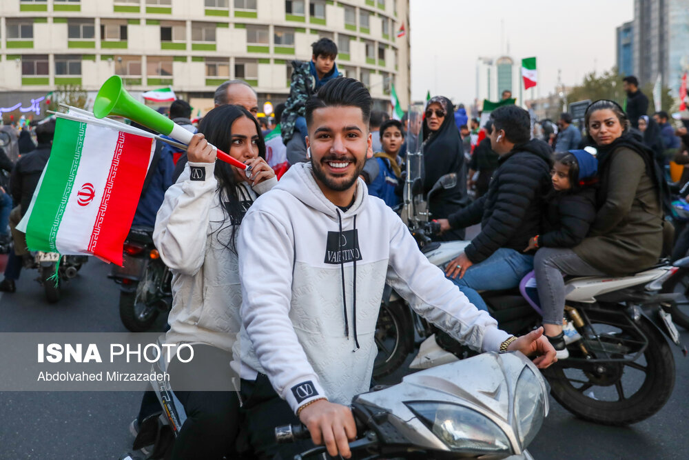 عکسهایی برای نرمالایز بیحجابی در ایران؟