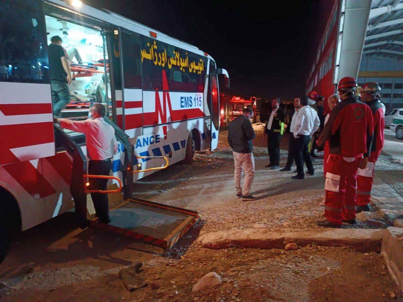 عکس‌های حادثه ریزش آوار در فرودگاه امام