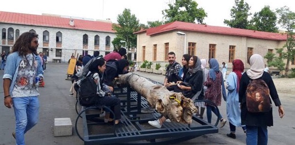 خنده تعاملی دانشجویان در ایران ممنوع شد!
