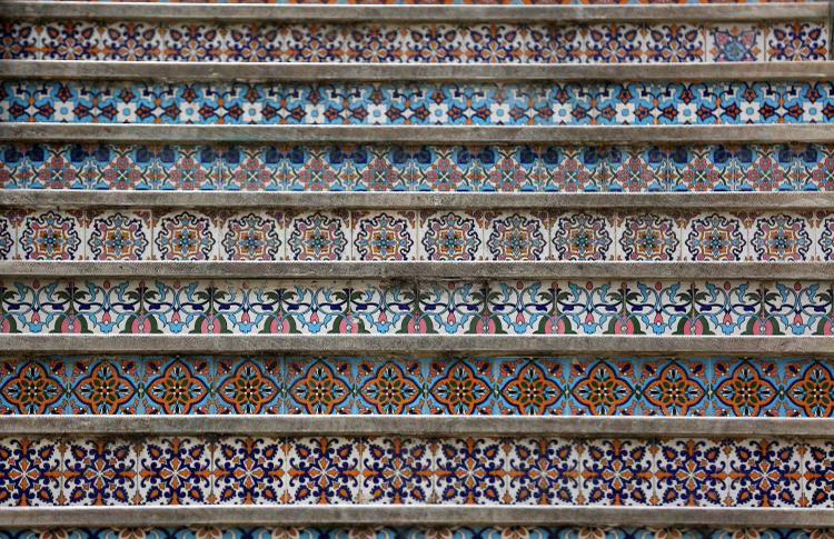ماجرای عکس‌های منتشر شده از چند پله خاص در تهران