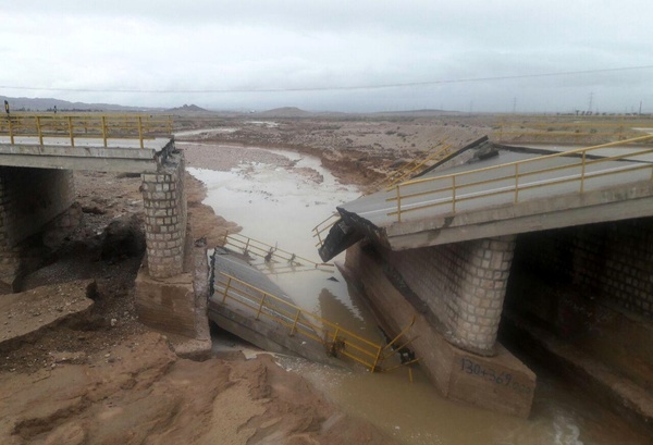 تخریب چهار پل به علت بارندگی شدید