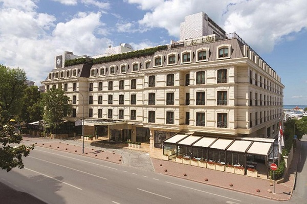 هتل‌های پنج ستاره دبی و استانبول برای اقامتی راحت