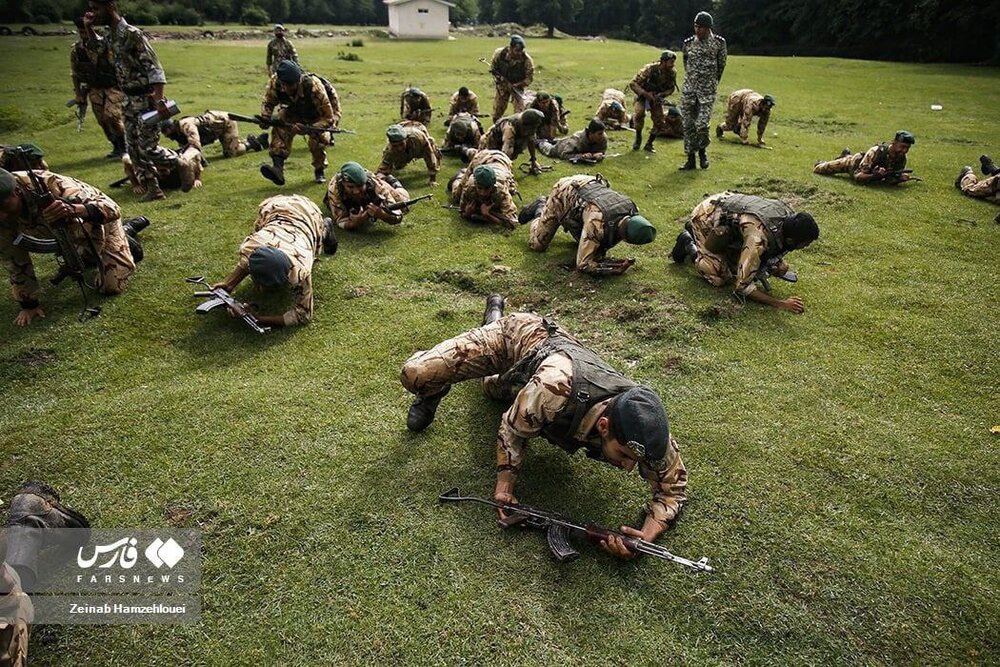 تصاویری از تمرین طاقت‌فرسای کلاه‌ سبزهای ارتش