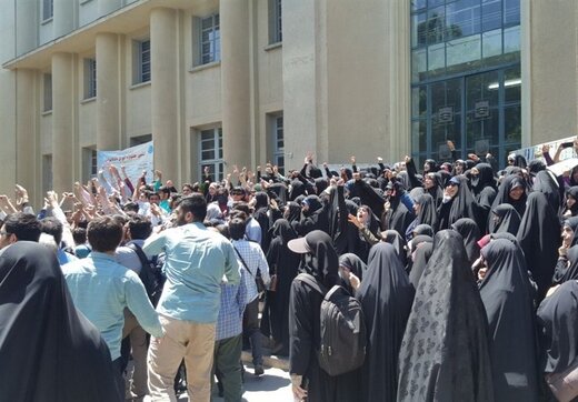 انتقاد رئیس دانشگاه تهران از «تحریم کلاس‌ها»