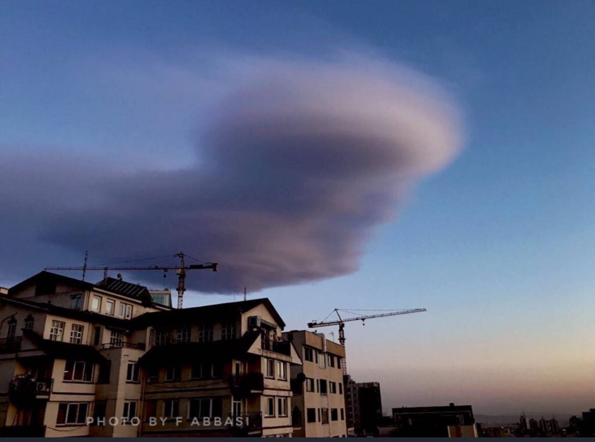  ابری عجیب شبیه بشقاب پرنده در آسمان تهران