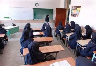 ماجرای اخراج معلمان به دلیل نرفتن به نماز جمعه