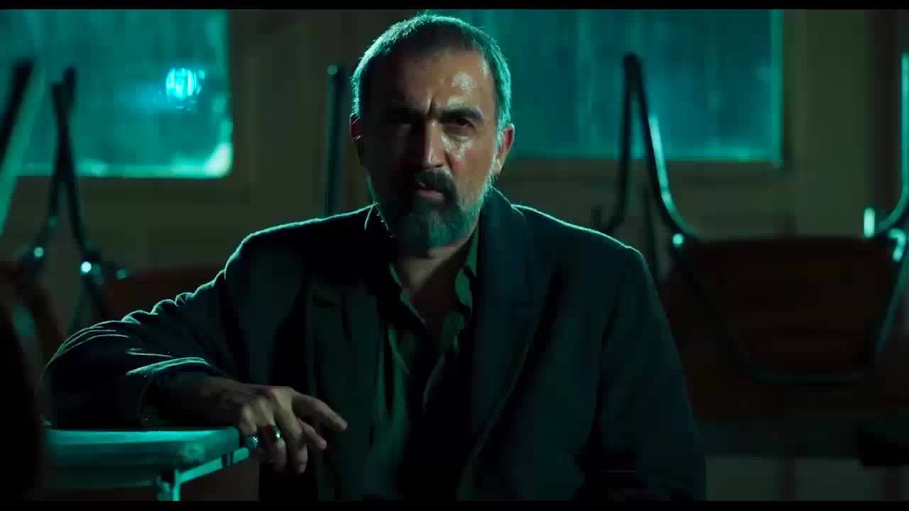 فحاشی گسترده به سازندگان پوست شیر به خاطر مرگ ساحل!