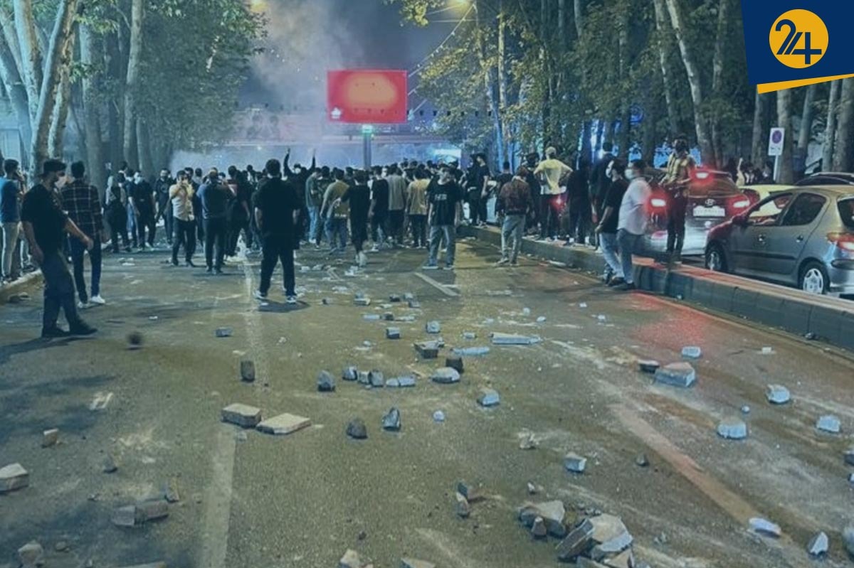 آیا اعتراضات مردم در سال ۱۴۰۲ ادامه می‌یابد؟