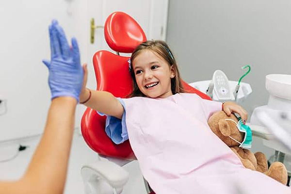 کلینیک (مرکز) دندانپزشکی کودکان و نوجوانان | دندان پزشک اطفال