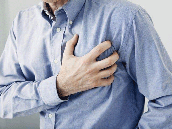 ۸ نشانه‌ اولیه سکته قلبی را بشناسید