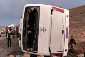 تصاویر وحشتناک واژگونی اتوبوس تبریز - باکو