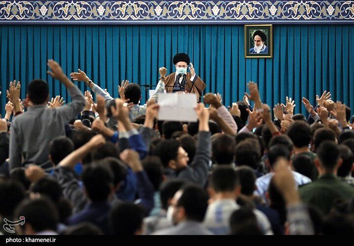 درخواست‌های جالب دانشجویان از رهبر انقلاب