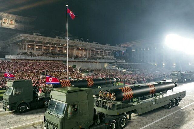 رونمایی کره شمالی از تجهیزات نظامی جدیدش 