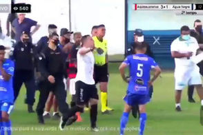 درگیری مسلحانه پلیس با یک فوتبالیست در وسط بازی! 